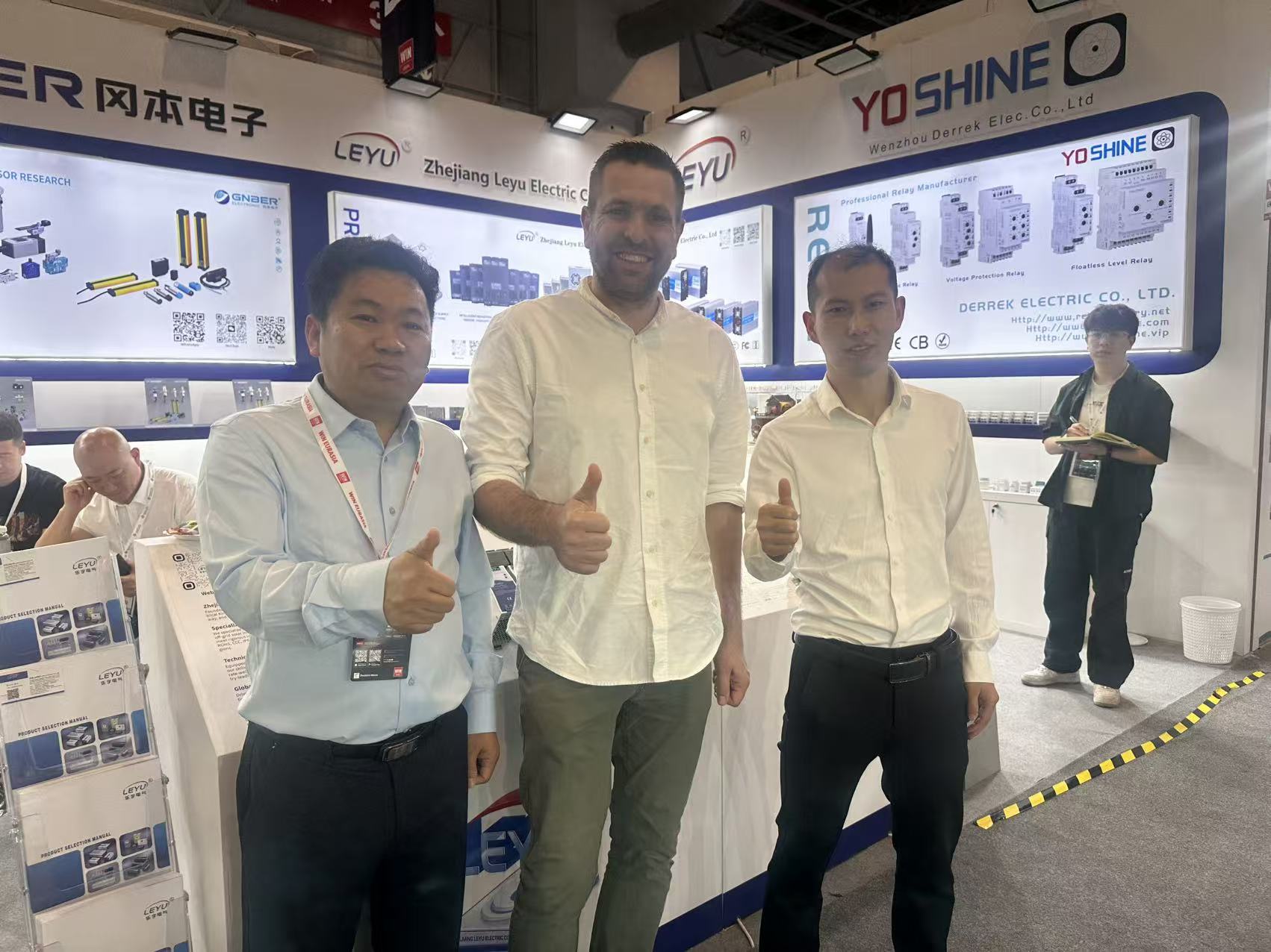 Le Yu Company Exhibition Photos